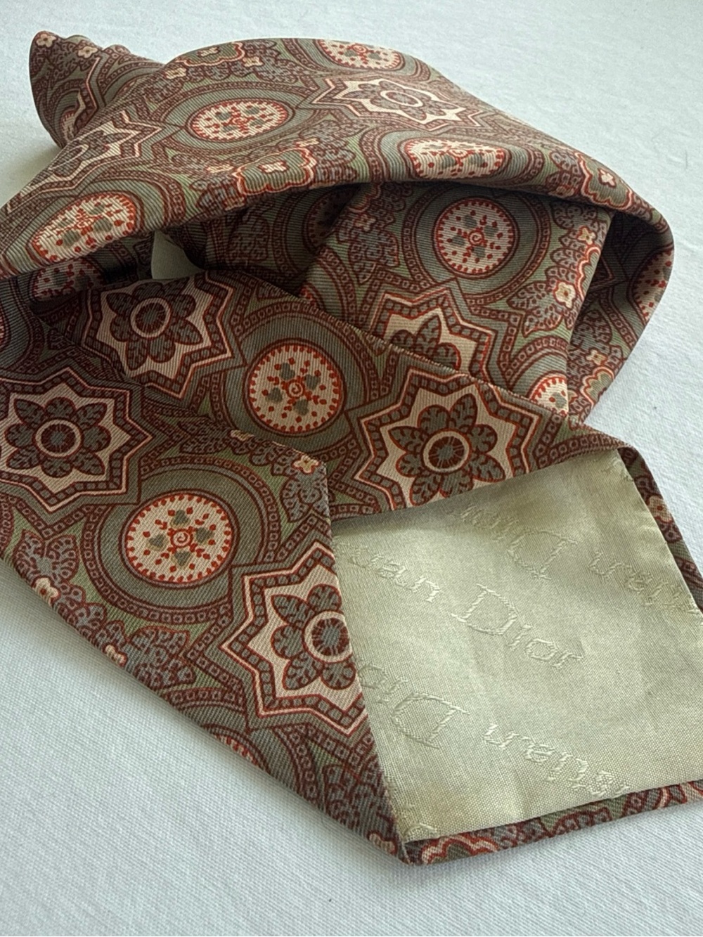 Vintage Christian Dior Unlined Silk Tie No Interlining Medallion Taupe Slim 2.75 - Picture 5 of 6
